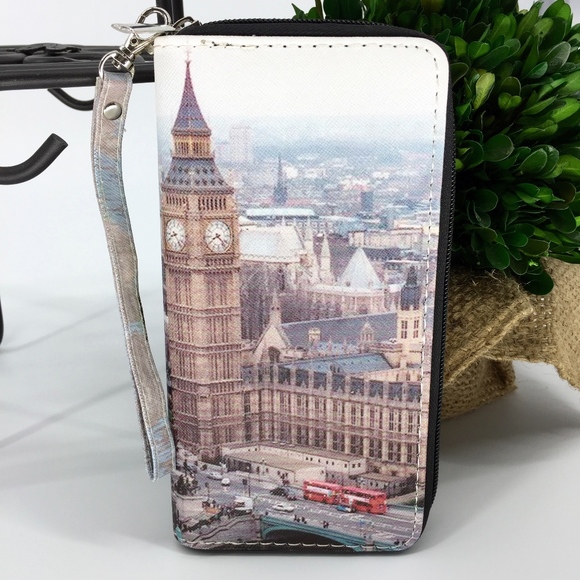 Handbags - London Women's Wallet Wristlet - NWOT